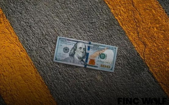 Minimalist Living: Does It Really Save You Money?
